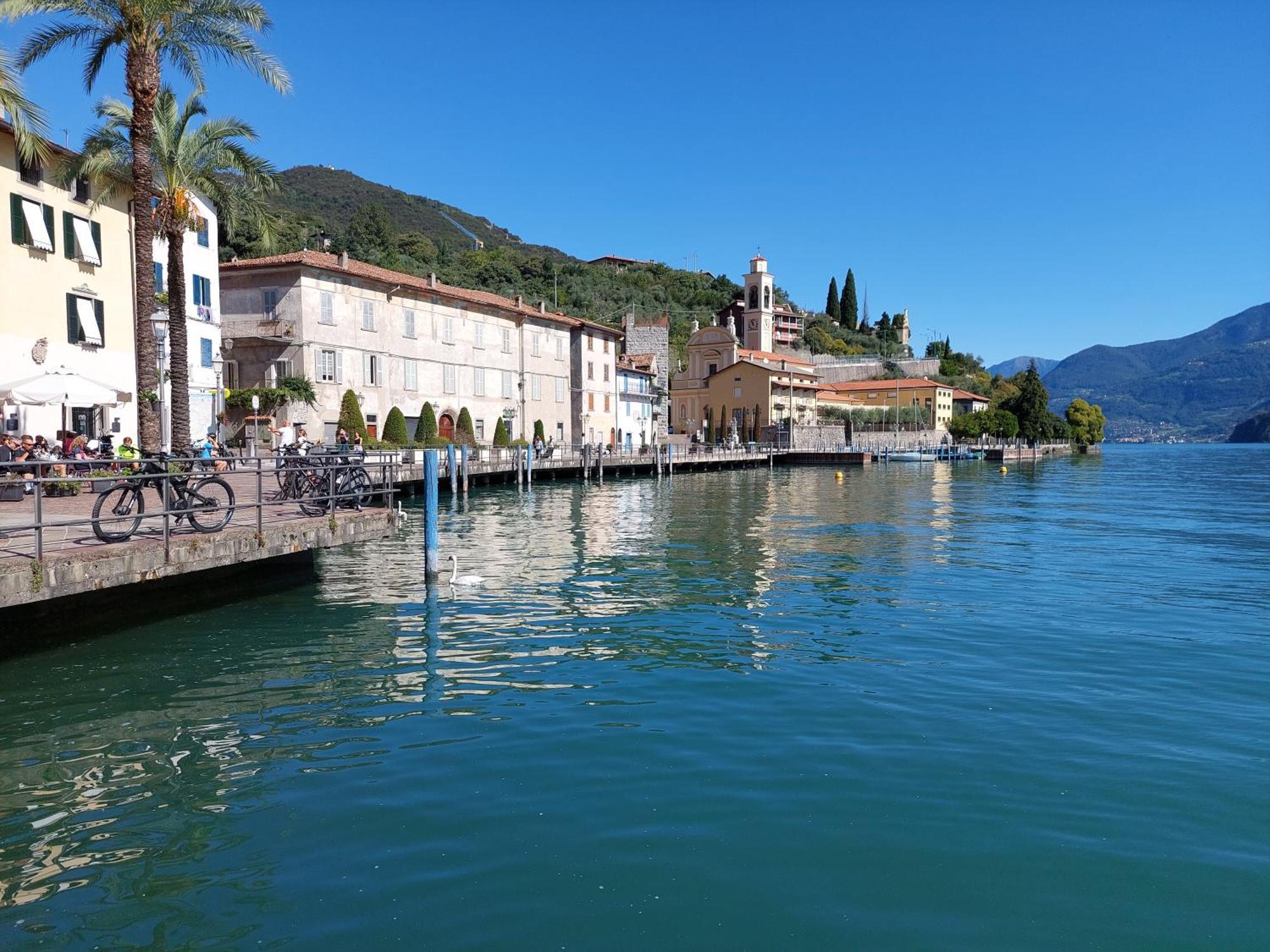 Miralago Casa Vacanze Riva di Solto Buitenkant foto
